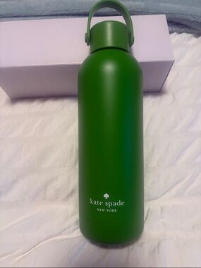 BRAND NEW! kate spade matte green stainless insulated water bottle with handle